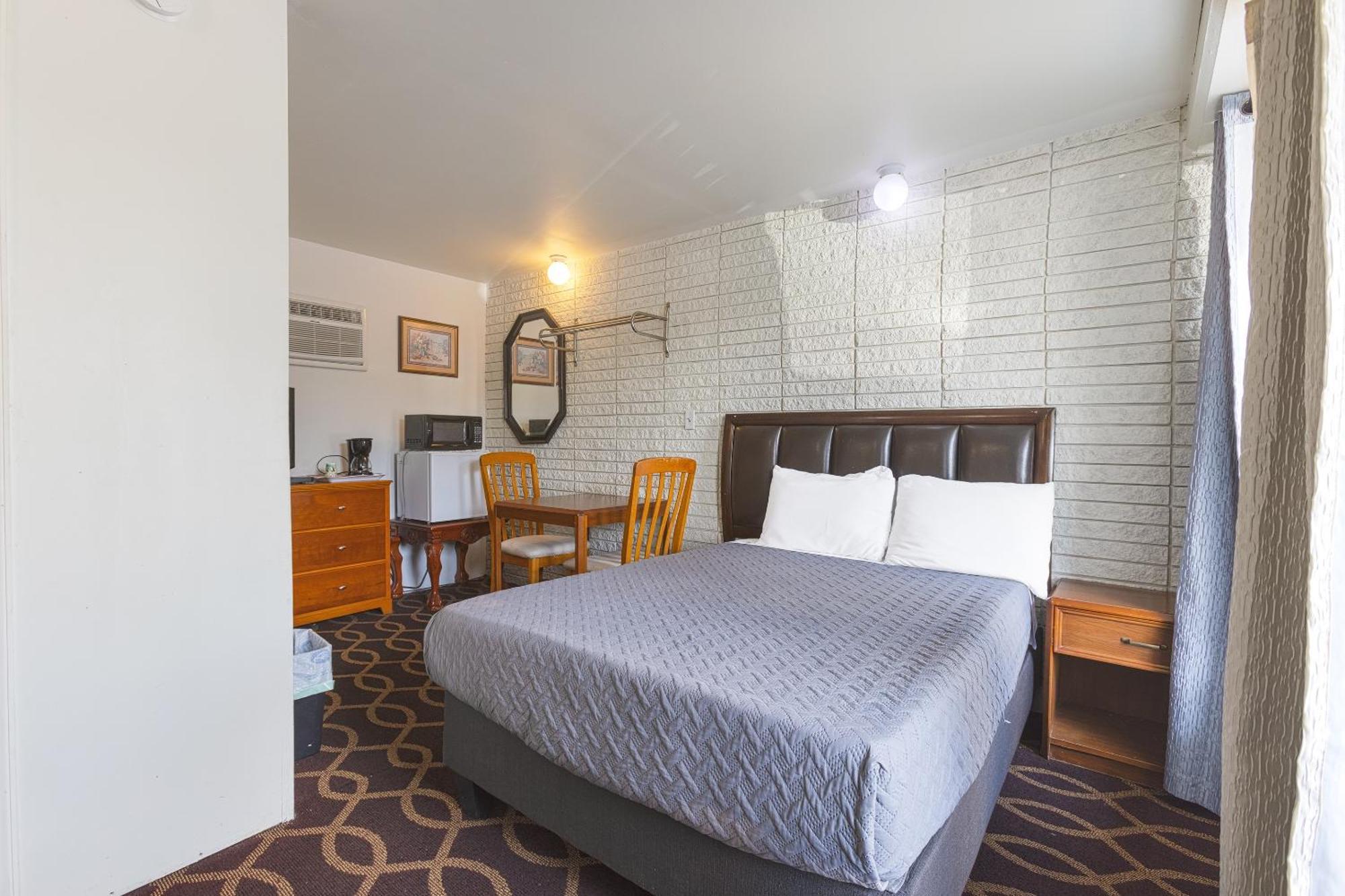Sonrise Inn Lincoln Hwy By Oyo Breezewood Eksteriør billede