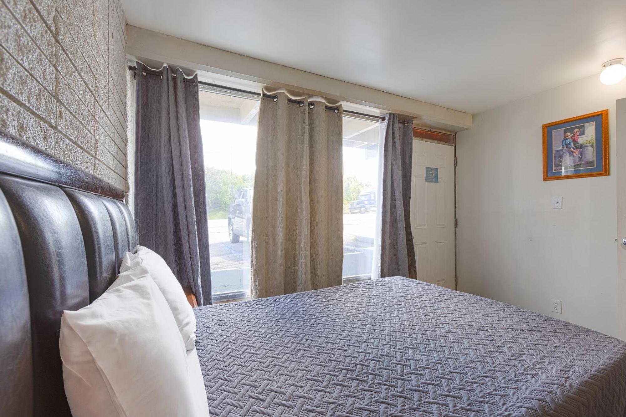 Sonrise Inn Lincoln Hwy By Oyo Breezewood Eksteriør billede