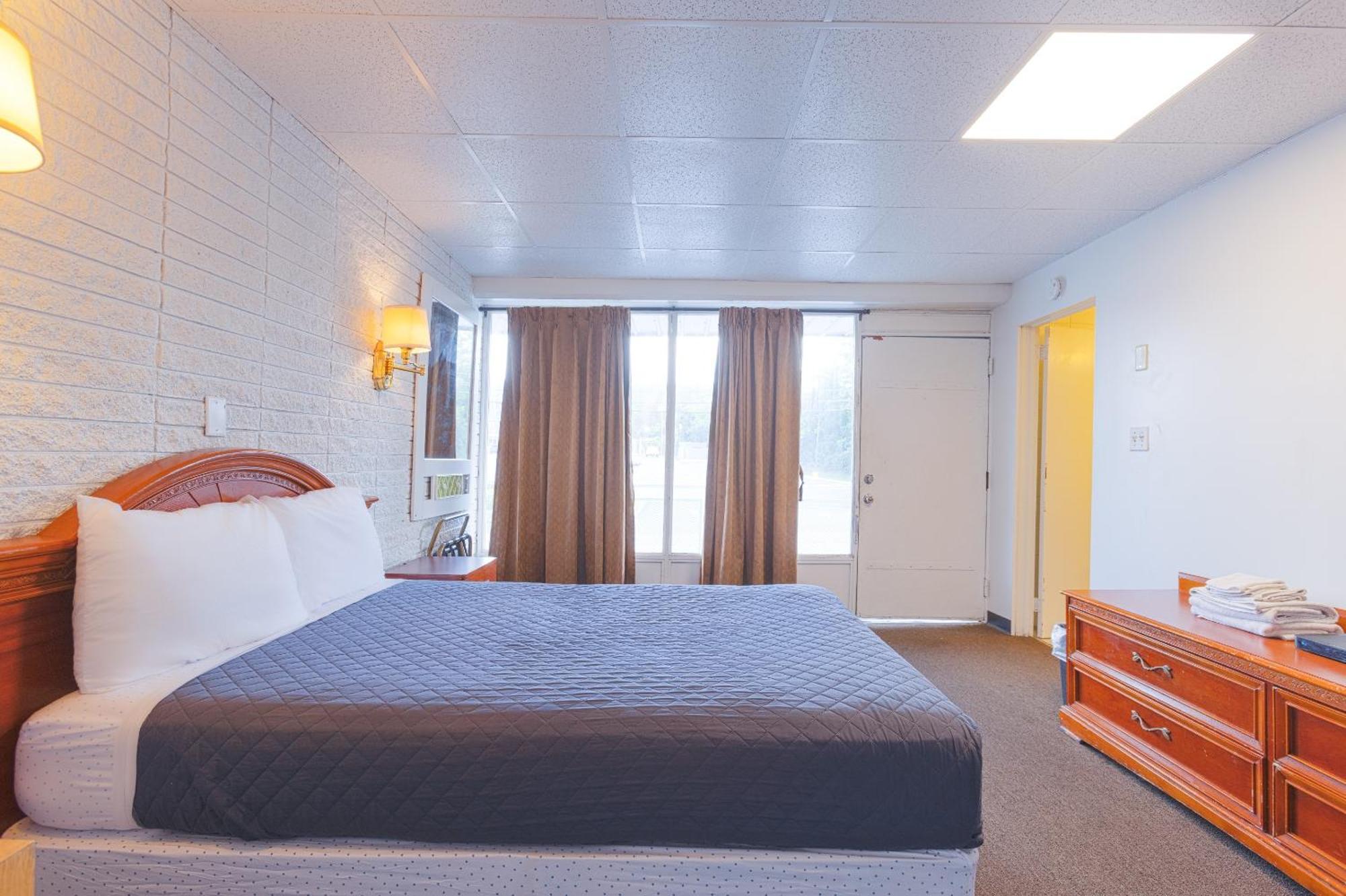 Sonrise Inn Lincoln Hwy By Oyo Breezewood Eksteriør billede