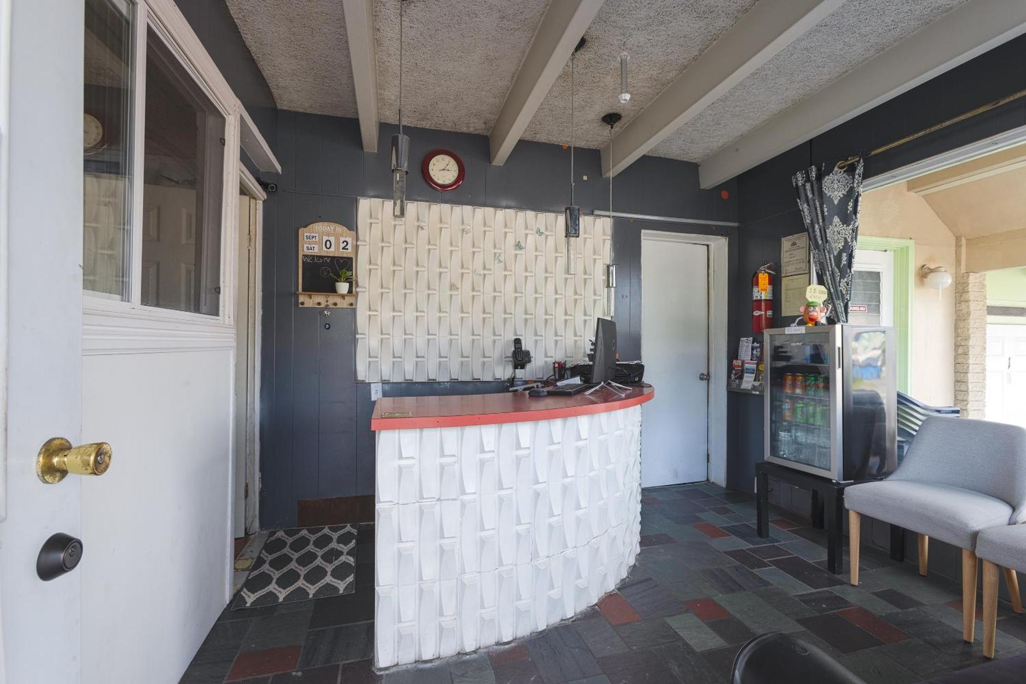 Sonrise Inn Lincoln Hwy By Oyo Breezewood Eksteriør billede