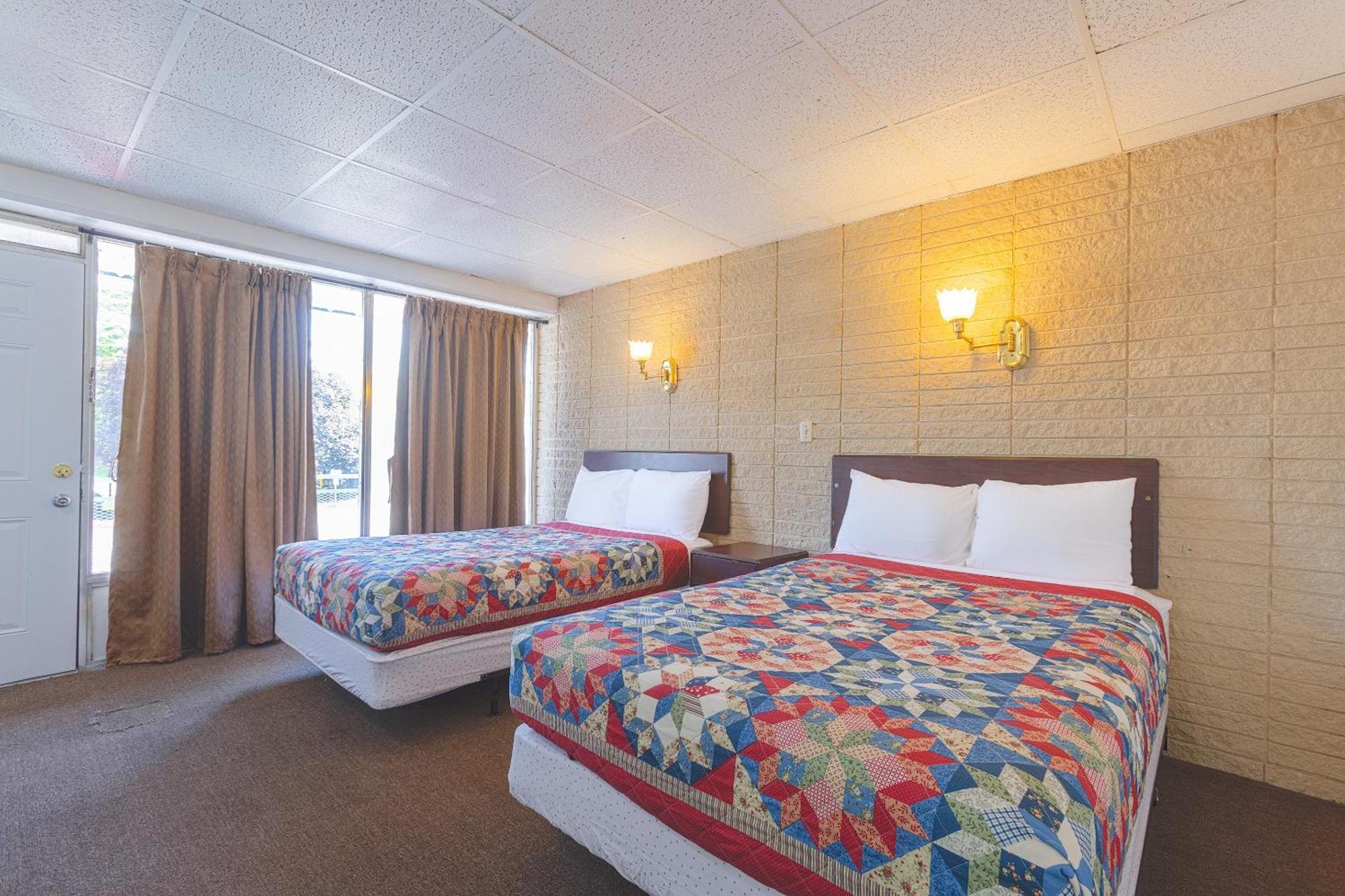 Sonrise Inn Lincoln Hwy By Oyo Breezewood Eksteriør billede