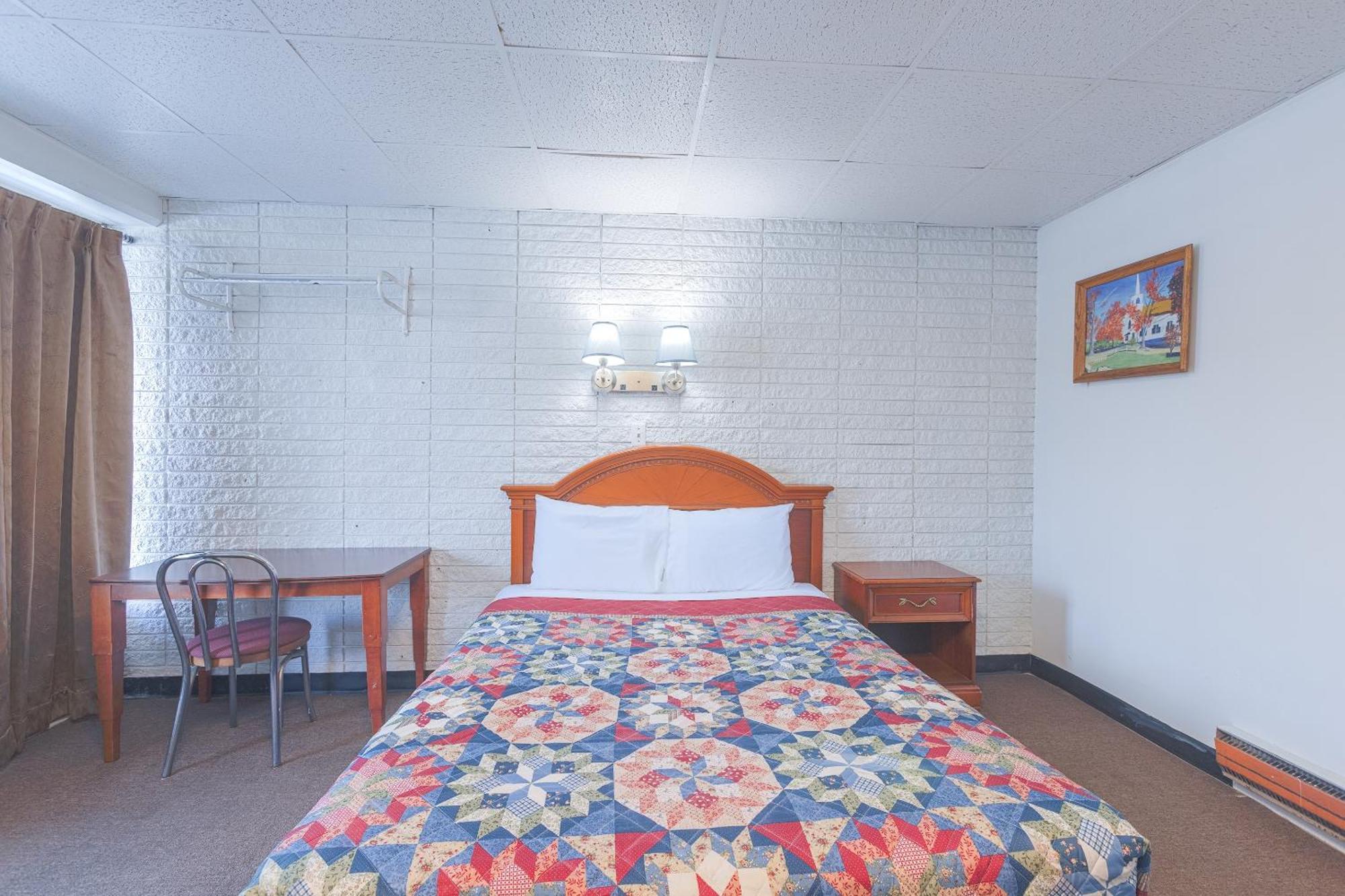 Sonrise Inn Lincoln Hwy By Oyo Breezewood Eksteriør billede