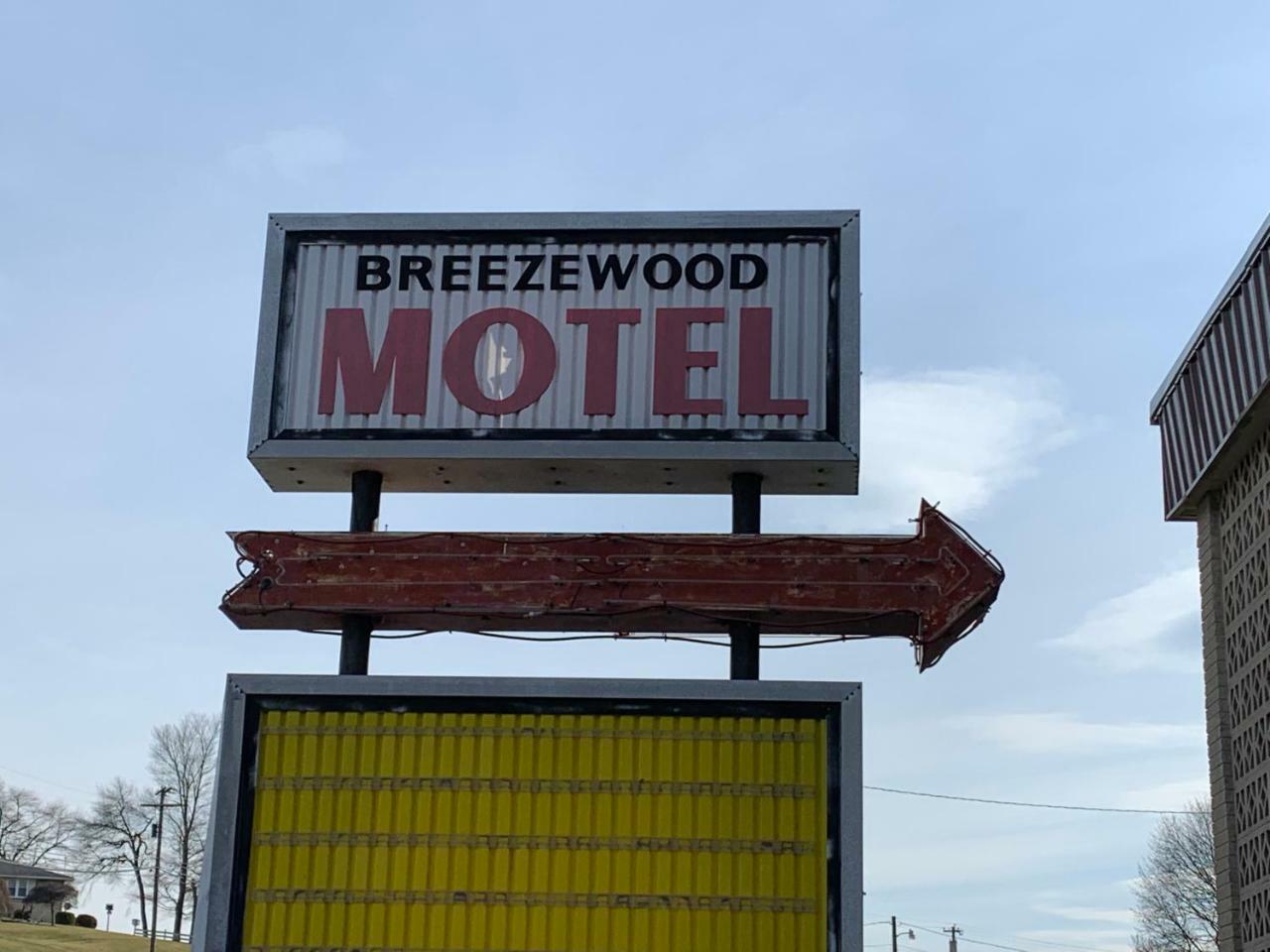 Sonrise Inn Lincoln Hwy By Oyo Breezewood Eksteriør billede